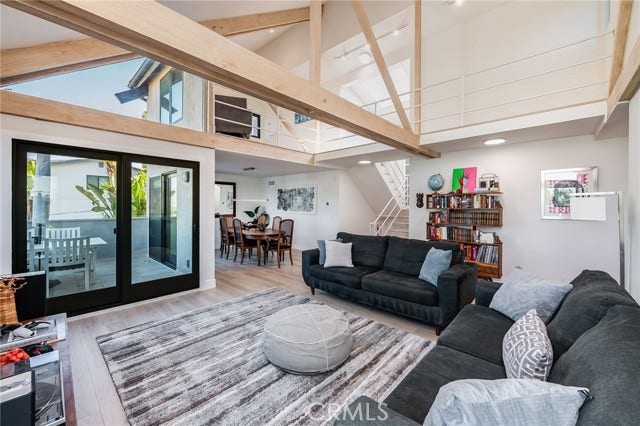 Property photo for 1800 Silverwood TER, Los Angeles, CA