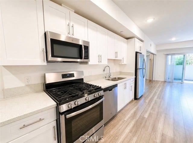 Property photo for 1025 S Berendo ST, #202, Los Angeles, CA