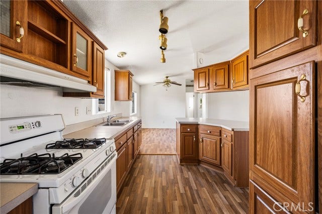462 Mockingbird LN, Arroyo Grande, CA 93420