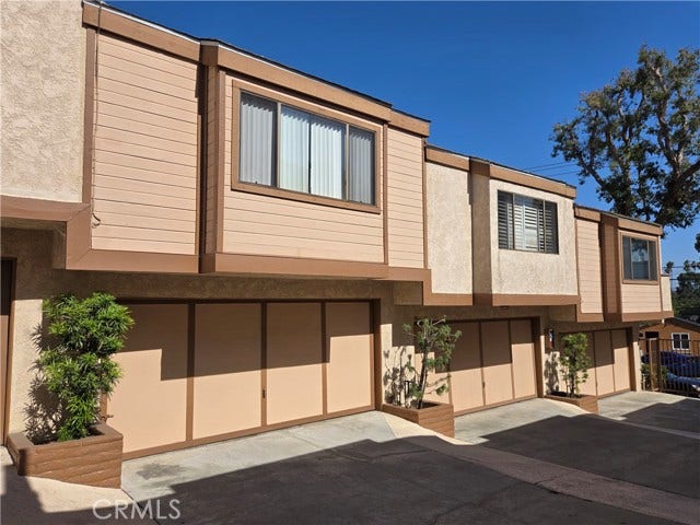 Property photo for 547 E Hazel ST, #12, Inglewood, CA