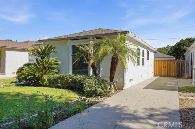 Property photo for 3136 Eucalyptus, Long Beach, CA