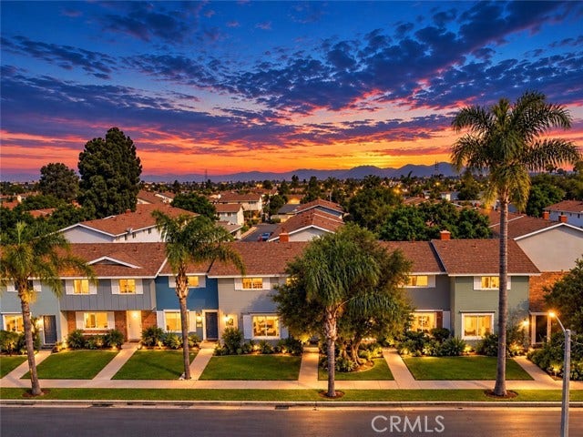 9867 Continental, Huntington Beach, CA 92646