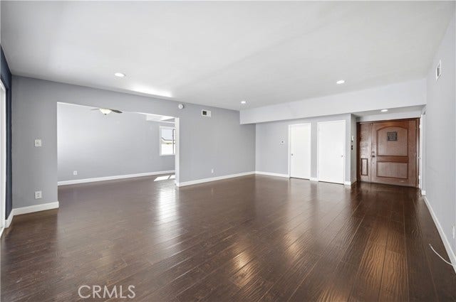 11460 Valjean AVE, Granada Hills, CA 91344 11460 Valjean AVE, Granada Hills, CA 91344