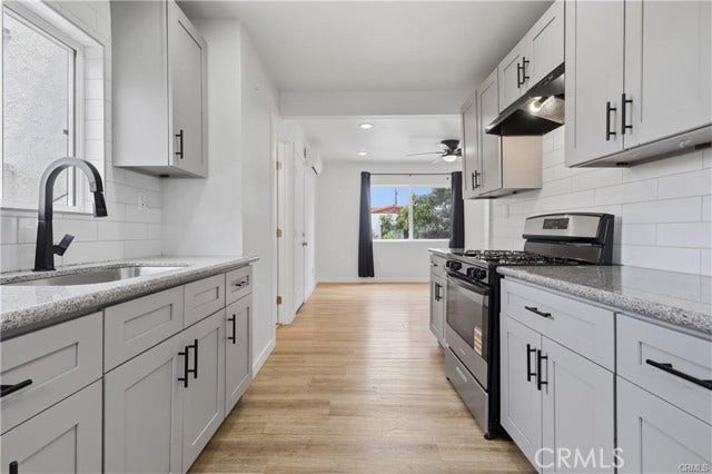 3101 W 60th, Los Angeles, CA 90043
