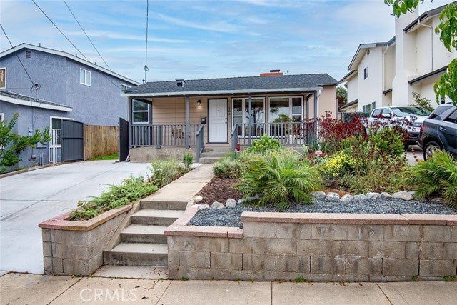 Property photo for 206 W Oak Avenue, El Segundo, CA