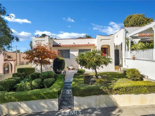 Property photo for 727 Robinson, Los Angeles, CA