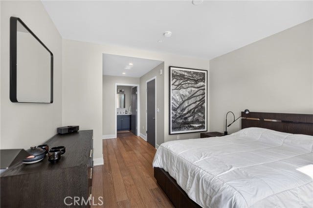 125 Hurlbut ST, #202, Pasadena, CA 91105