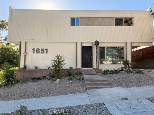 Property photo for 1651 golden gate, #5, Los Angeles, CA