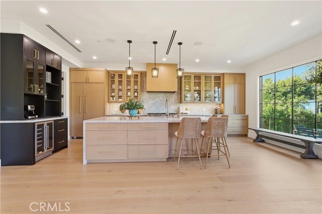 707 Wildomar ST, Pacific Palisades, CA 90272