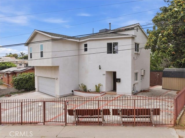 Property photo for 709 Warren LN, Inglewood, CA