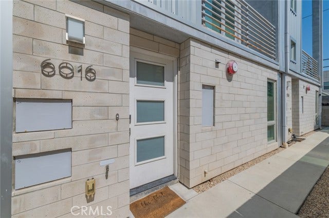 Property photo for 6016 W Beachwood Ln, Los Angeles, CA
