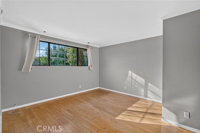 11127 La Maida, #17, North Hollywood, CA 91601