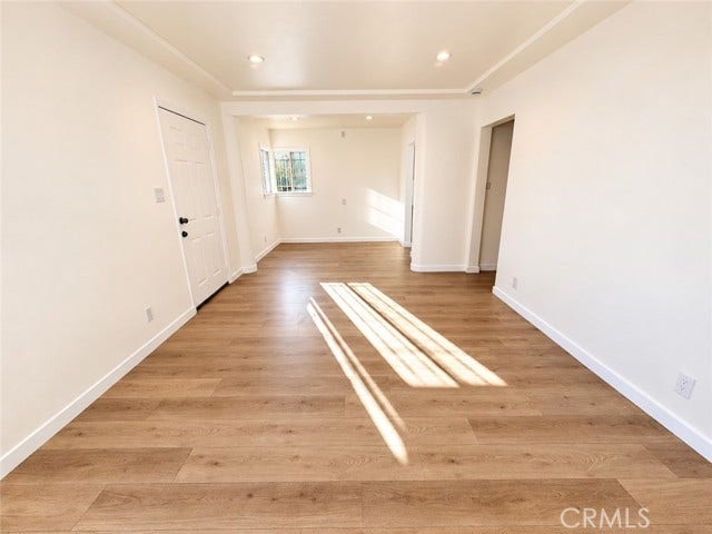 6207 Crenshaw, Los Angeles, CA 90043