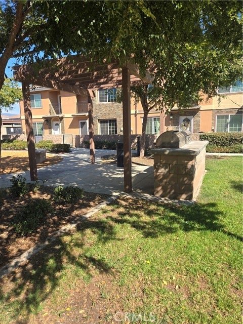 16408 Valencia, Fontana, CA 92335