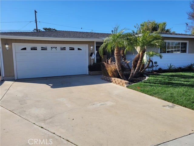 Property photo for 1923 Shipway AVE, Long Beach, CA