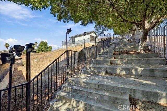 19015 Envoy, Corona, CA 92881