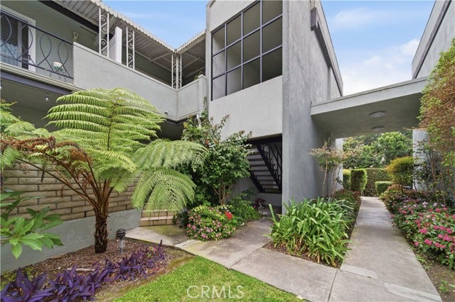 Property photo for 5140 E Atherton ST, #6, Long Beach, CA