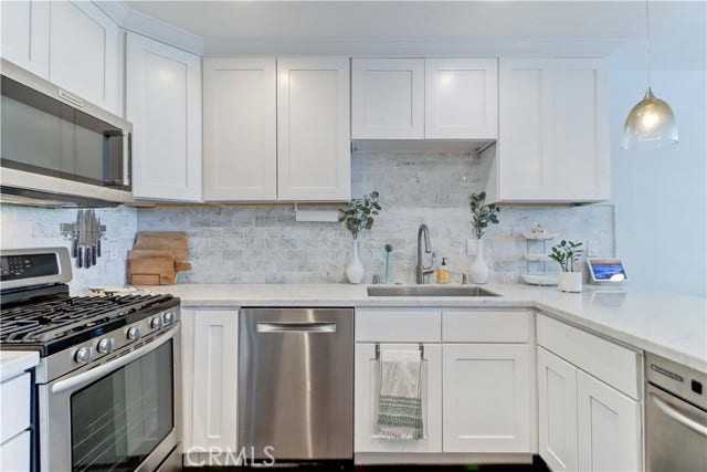 1048 Cabrillo Park DR, #A, Santa Ana, CA 92701