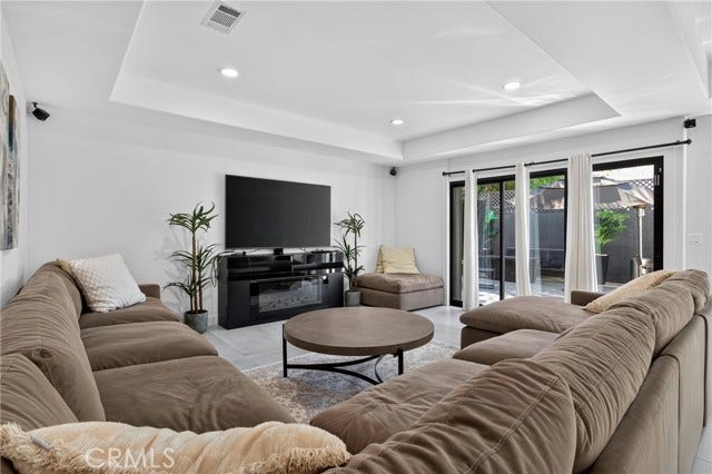13964 Morrison ST, Sherman Oaks, CA 91423