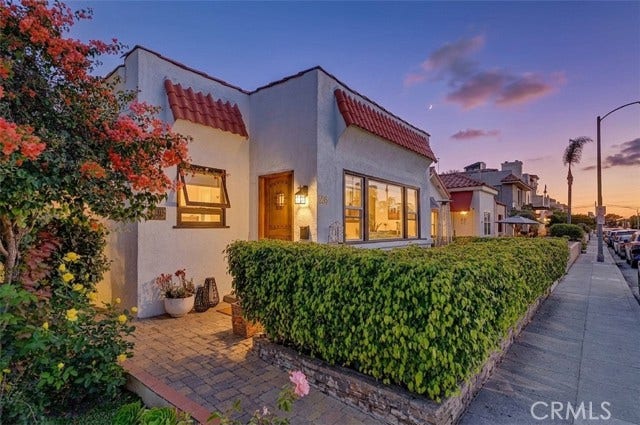 Property photo for 209 La Verne, Long Beach, CA