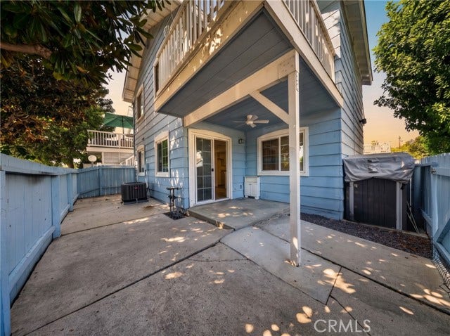 7025 Glade Ave, #2, Canoga Park, CA 91303 7025 Glade Ave, #2, Canoga Park, CA 91303