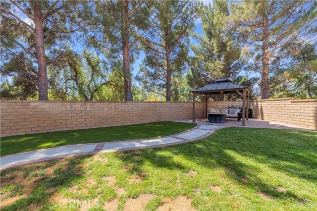 23800 Woodpark CT, Valencia, CA 91354