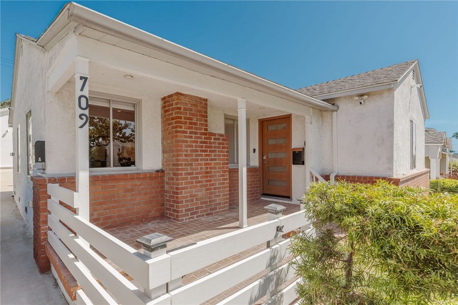 Property photo for 709 Avenue D, Redondo Beach, CA