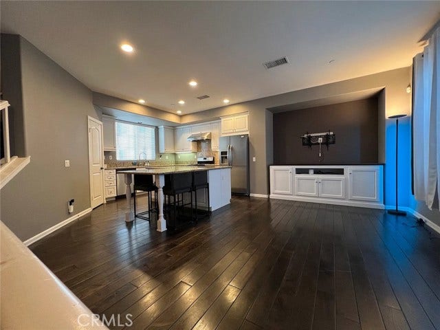 Property photo for 1752 Grand AVE, #2, Long Beach, CA