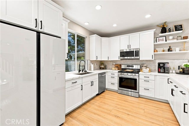 23800 Woodpark CT, Valencia, CA 91354