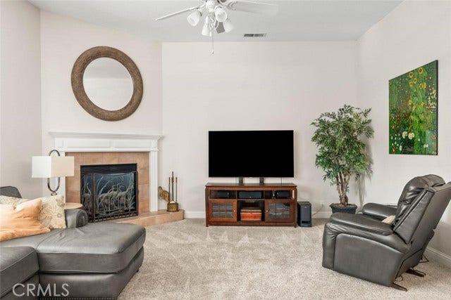 1 London CT, Chico, CA 95973