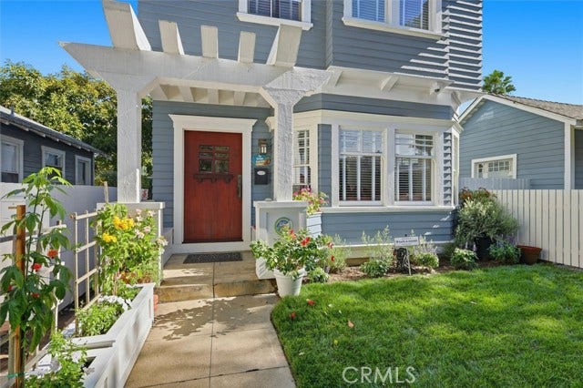 Property photo for 220 S Broadway, Redondo Beach, CA