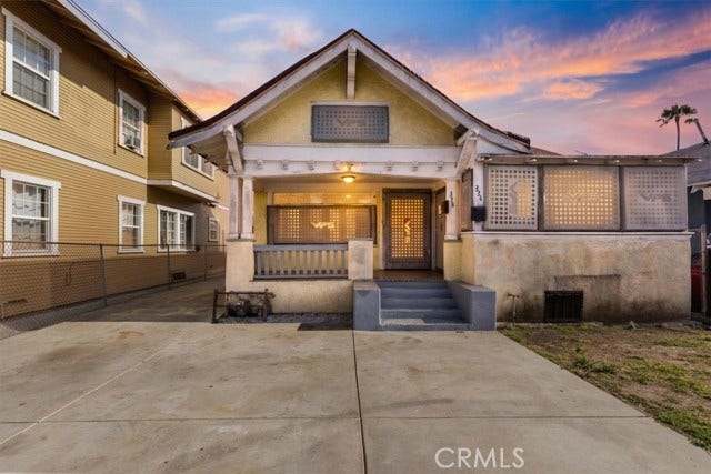 Property photo for 324 W 47th PL, Los Angeles, CA