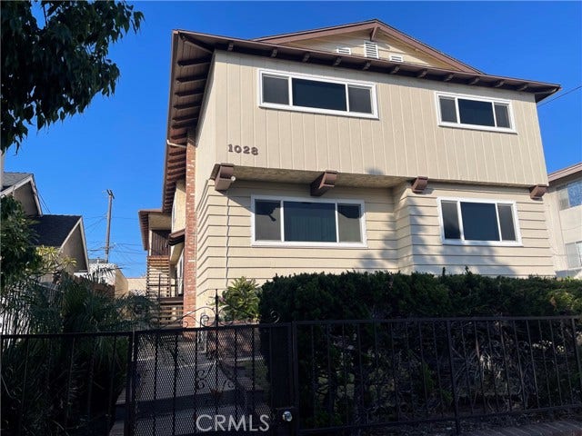 Property photo for 1028 W 8th ST, #4, San Pedro, CA