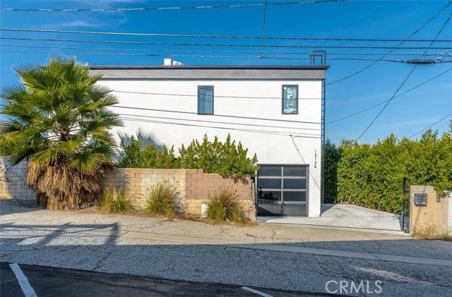Property photo for 12134 Clarkson Rd, Los Angeles, CA