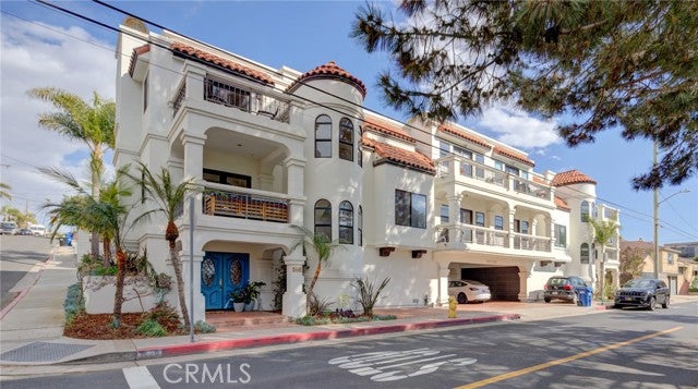 Property photo for 1050 Ardmore Avenue, Hermosa Beach, CA