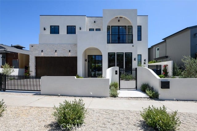 Property photo for 13148 Lake ST, Los Angeles, CA