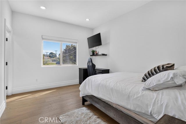 13964 Morrison ST, Sherman Oaks, CA 91423