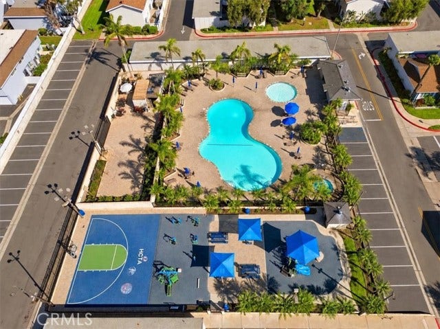 9867 Continental, Huntington Beach, CA 92646