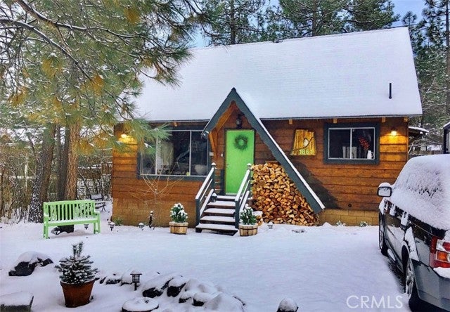 Property photo for 1861 Thrush Road, Wrightwood, CA