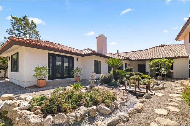 831 Pomello, Claremont, CA 91711