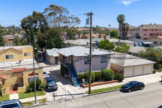 Property photo for 1062 Termino AVE, Long Beach, CA