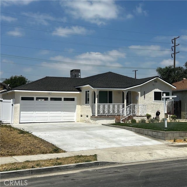 Property photo for 5021 Brayton, Long Beach, CA
