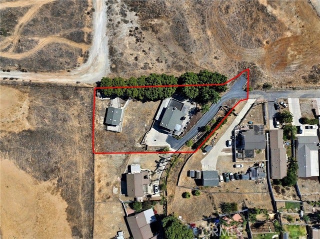 19015 Envoy, Corona, CA 92881