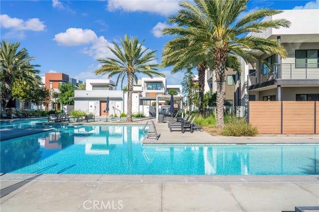253 Waypoint, Tustin, CA 92782