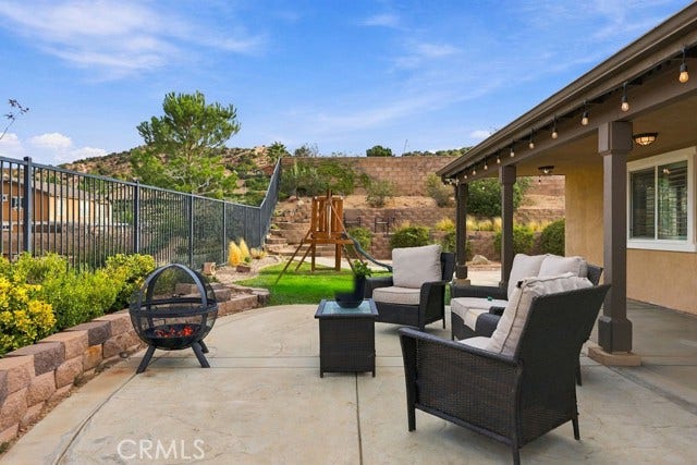 38462 Siamese Ln, Palmdale, CA 93551