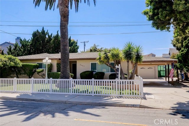 Property photo for 2407 Mackay LN, Redondo Beach, CA