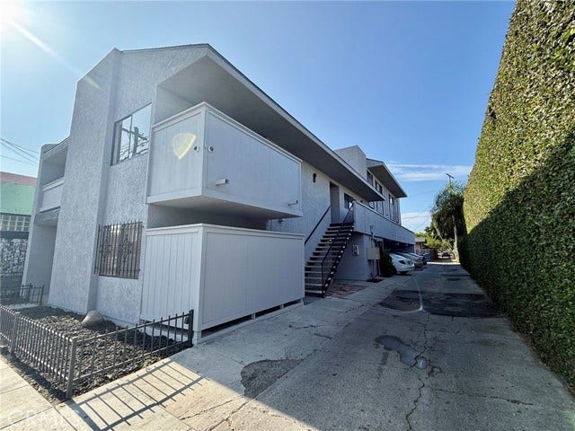 Property photo for 2204 E 4th, #2, Long Beach, CA