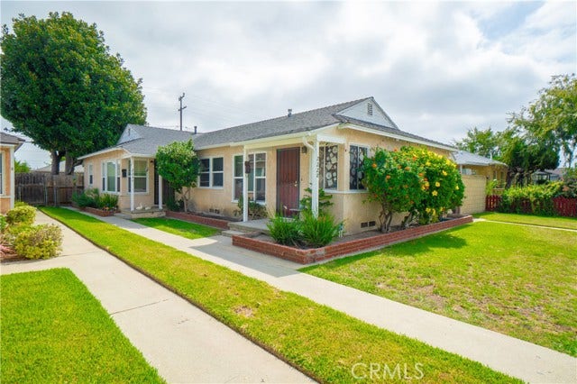 Property photo for 2228 Argonne, Long Beach, CA