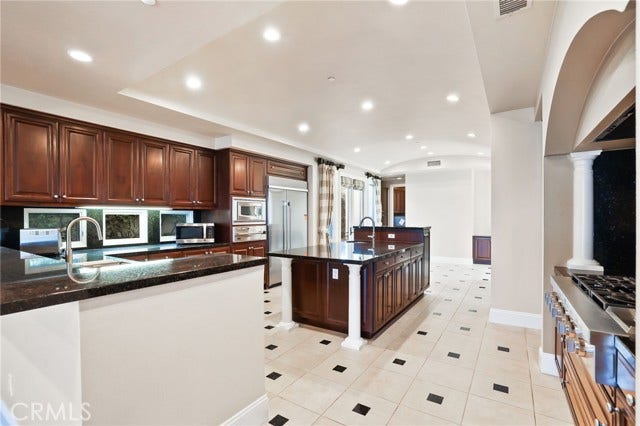 24 Via Diamante, Newport Coast, CA 92657