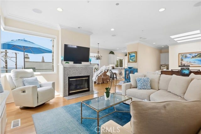 Property photo for 125 El Porto, Manhattan Beach, CA